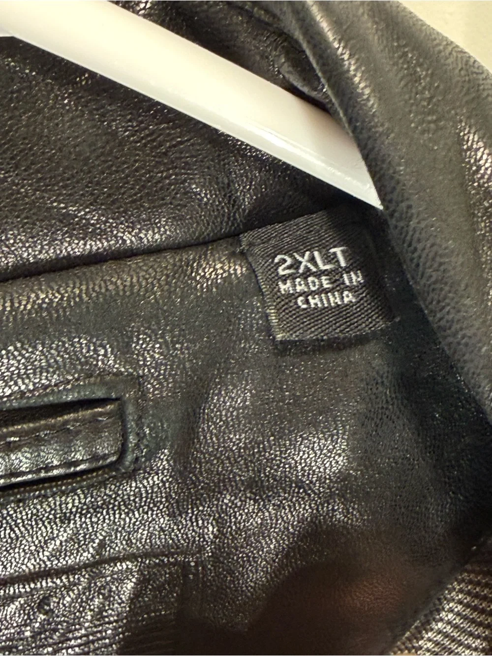 Roundtree & Yorke Men's Black Leather Zip Front Bomber Jacket